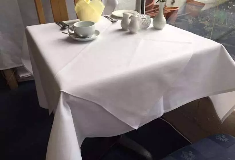 Retkeilymaja Villa Bianca B&b