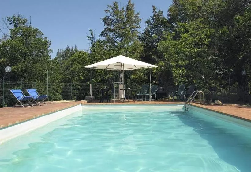 ホテル Agriturismo La Leggenda