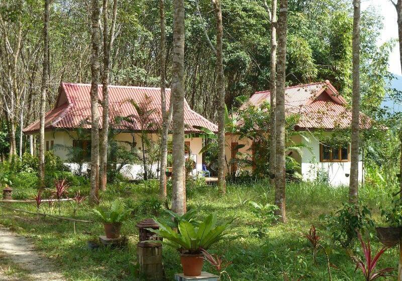 Pensão Manora Garden