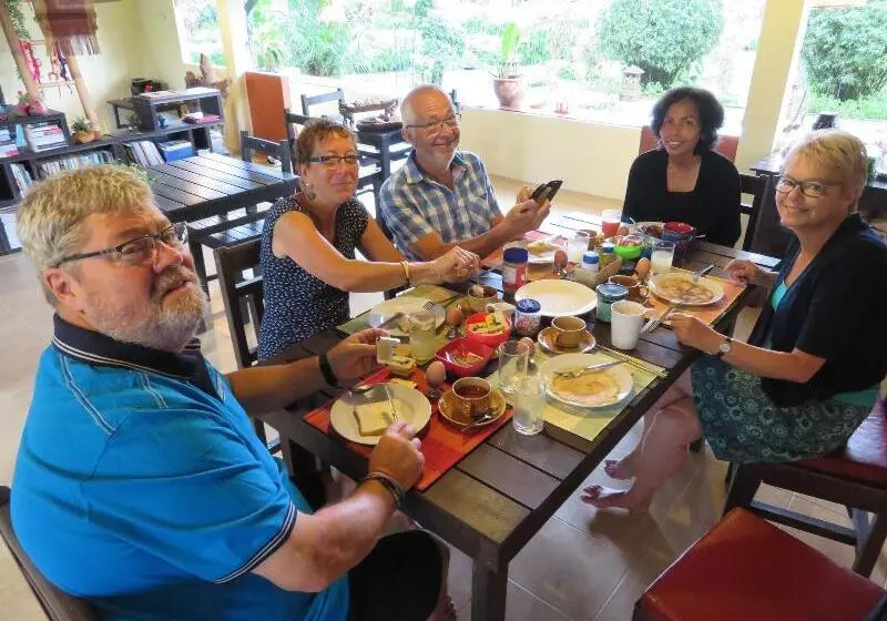 ペンション Manora Garden