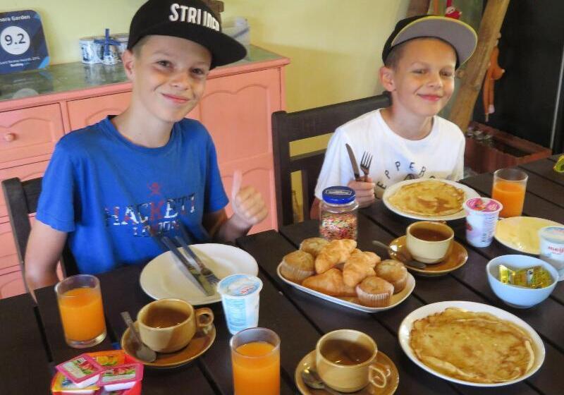 Pensão Manora Garden