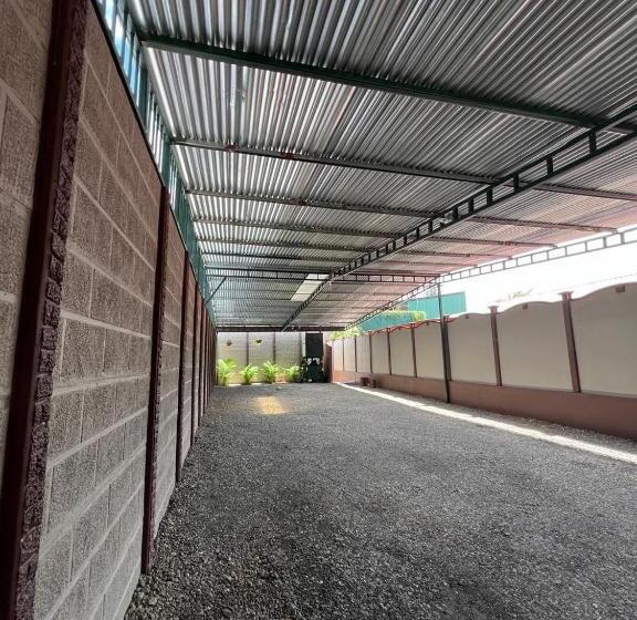 هاستل Apartamentos Mansión Tropical