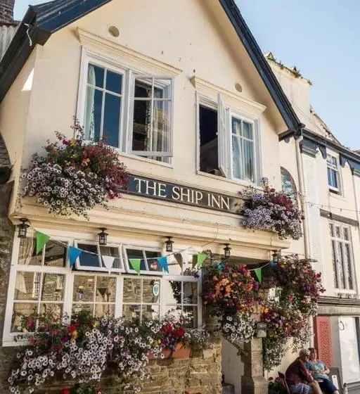Retkeilymaja The Ship Inn Fowey
