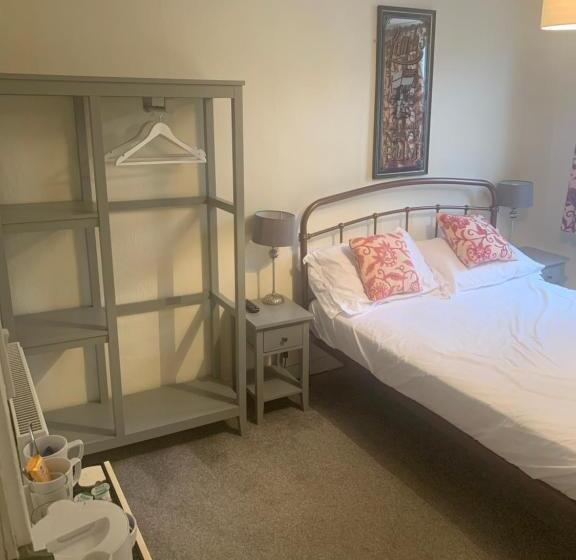 Общежитие The Ship Inn Fowey