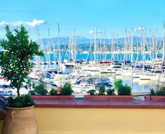 پانسیون About Italy Holiday Rooms And Apartments