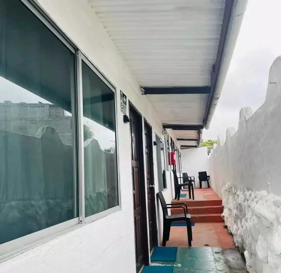ペンション Hostal Darwin B&b
