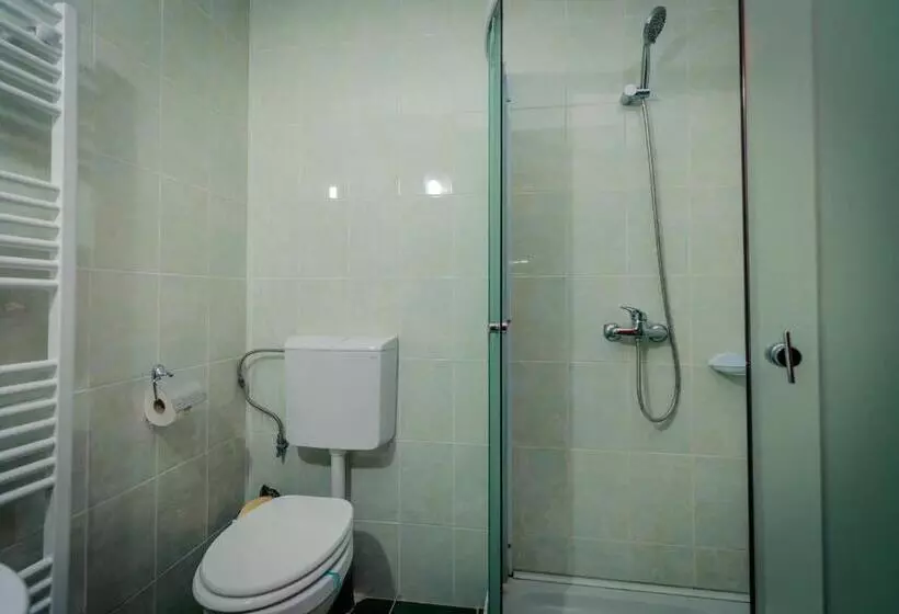 پانسیون Panorama Guesthouse