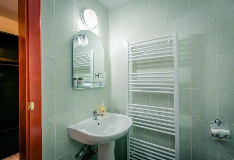 پانسیون Panorama Guesthouse