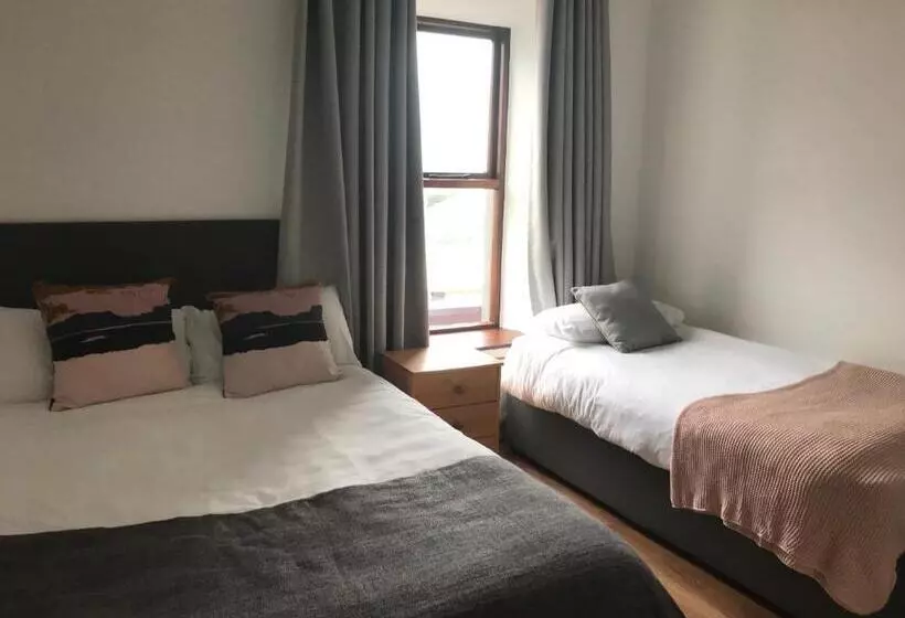 ペンション Rolling Wave Guesthouse