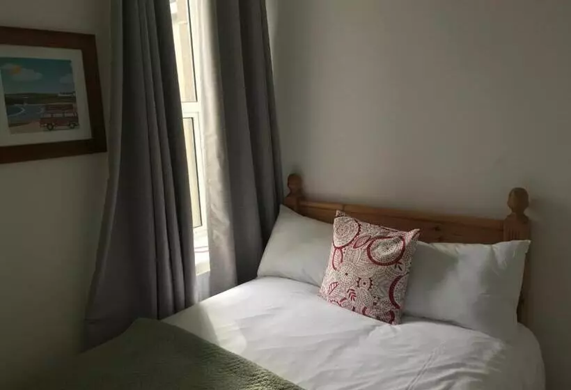 ペンション Rolling Wave Guesthouse