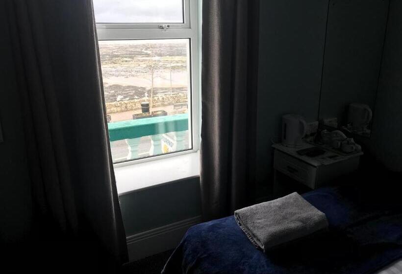 بنسيون Rolling Wave Guesthouse