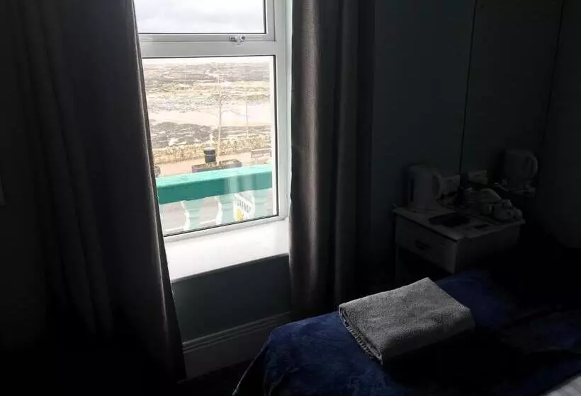 ペンション Rolling Wave Guesthouse