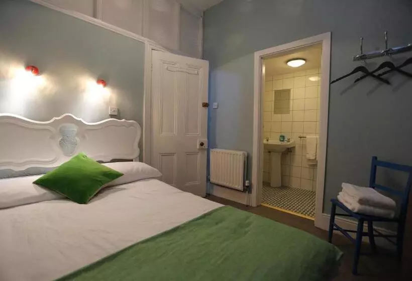 ペンション Rolling Wave Guesthouse