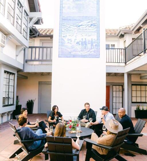 ユースホステル Atterdag Inn