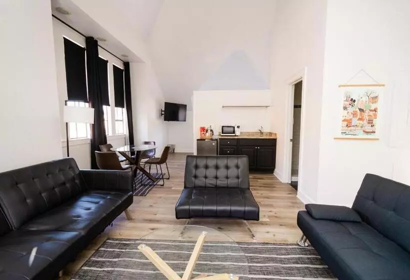 Retkeilymaja Atterdag Inn