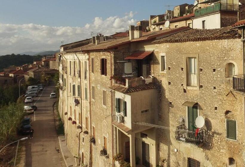 בית מלון כפרי Palazzo Tronconi