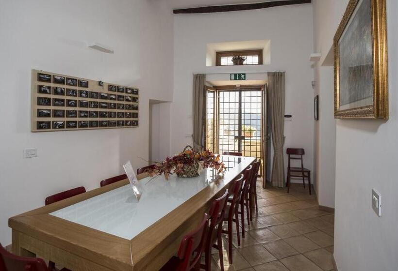 בית מלון כפרי Palazzo Tronconi