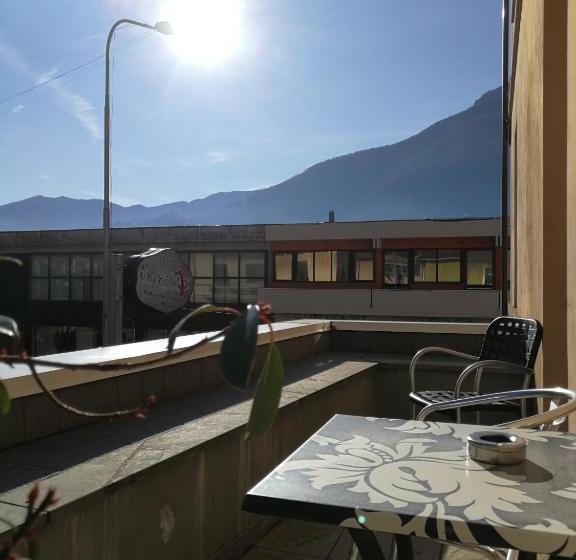 ペンション Al 182