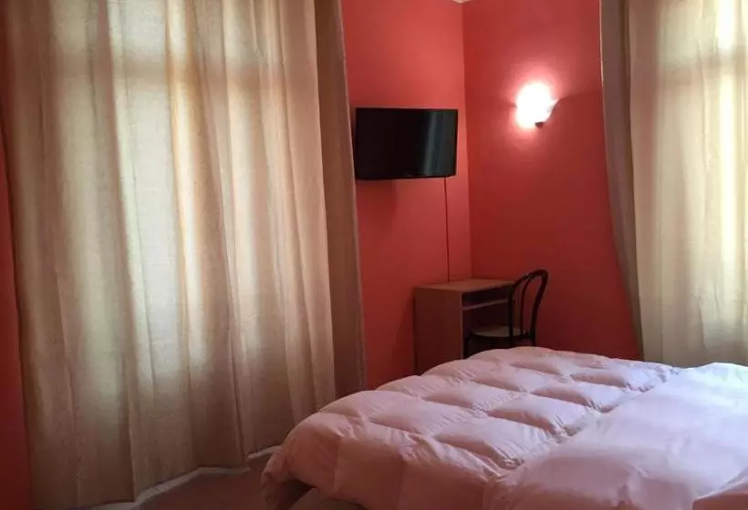 ペンション Al 182