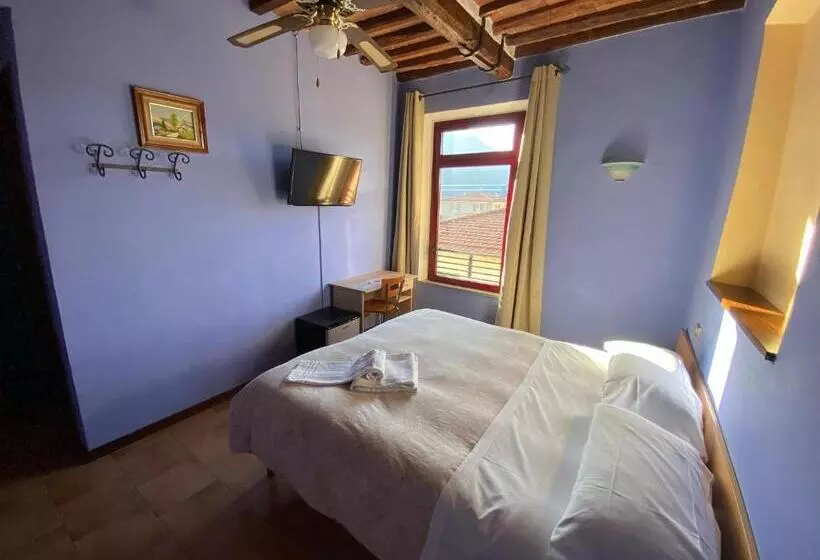 ペンション Al 182