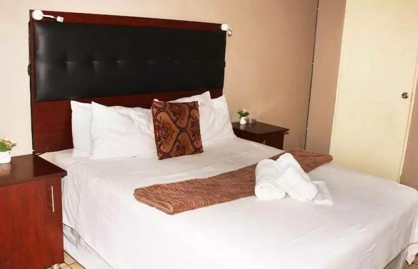 Majatalo Bubble Ball Guest House