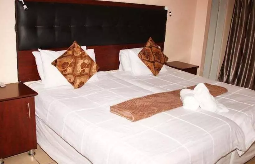 Majatalo Bubble Ball Guest House