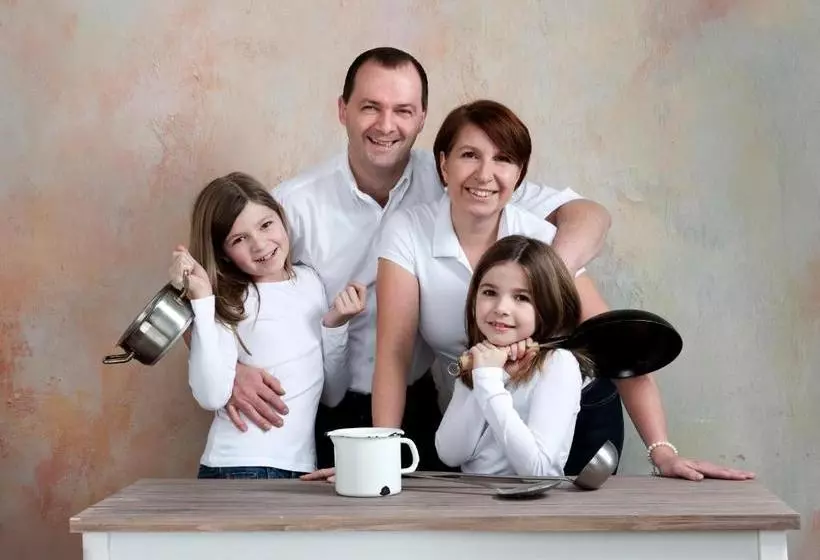 Retkeilymaja & Restaurant Braunstein   Pauli´s Stuben