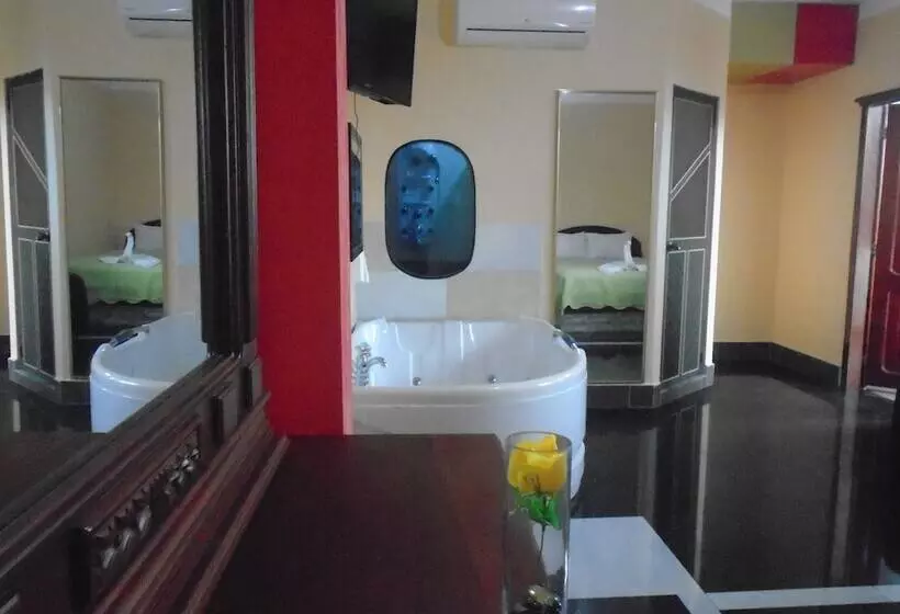 Hotelli Platinum Class