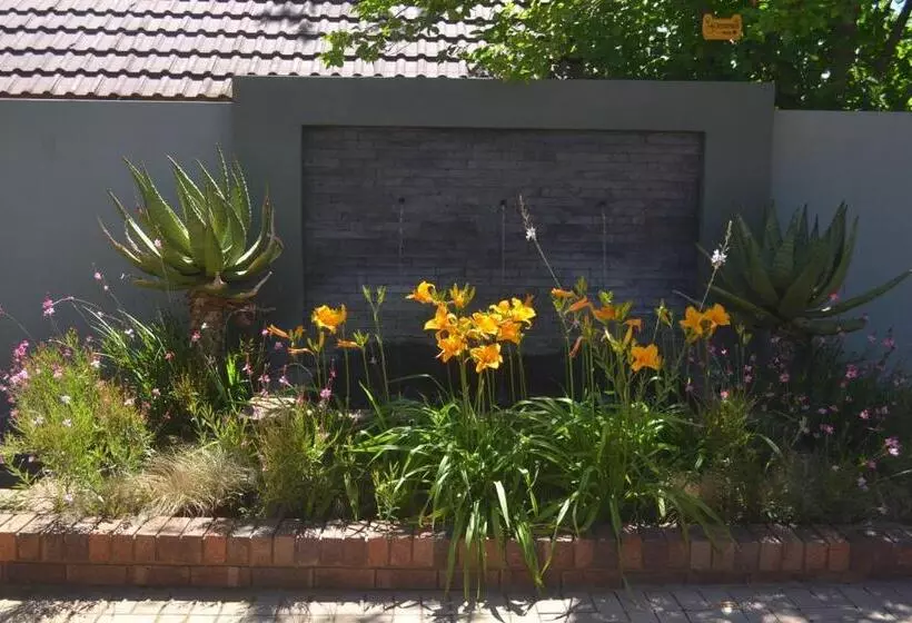 ペンション Be At Home Guesthouse