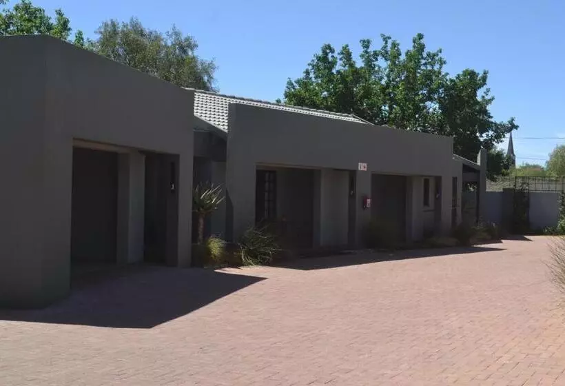 ペンション Be At Home Guesthouse