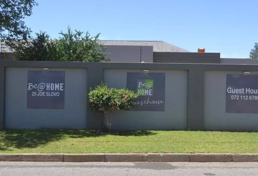 ペンション Be At Home Guesthouse