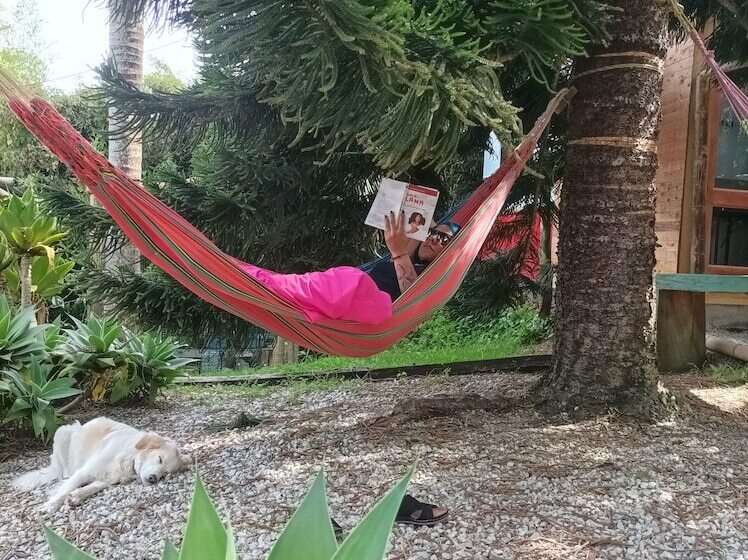 Пансион Marrokos Aeropuerto José María Córdova