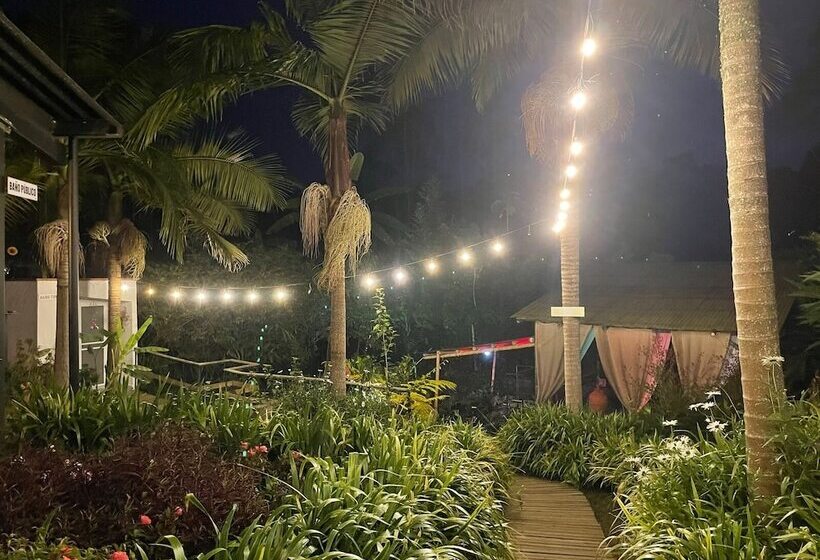 Пансион Marrokos Aeropuerto José María Córdova