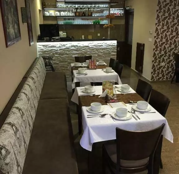 Majatalo Penzión Stefarez New