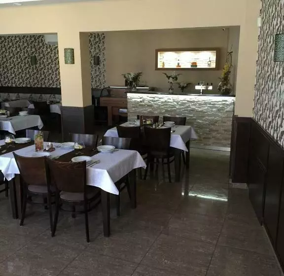 Majatalo Penzión Stefarez New