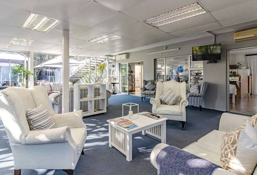 פנסיון Silver Oaks Boutique