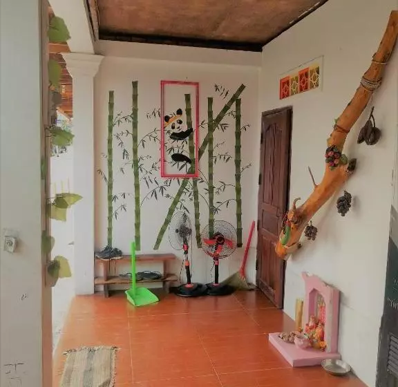 پانسیون Sunflower Guesthouse