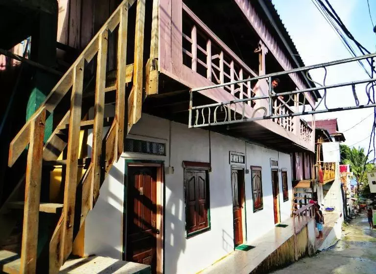 پانسیون Sunflower Guesthouse