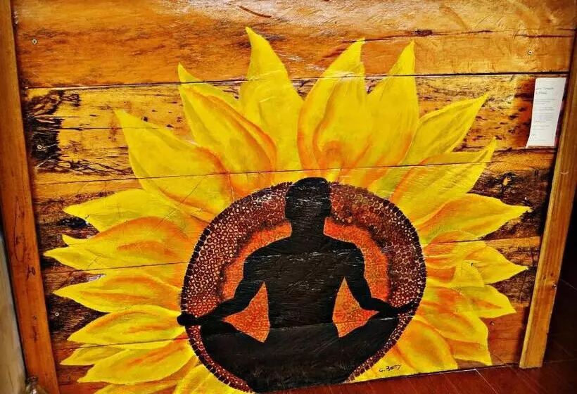 پانسیون Sunflower Guesthouse