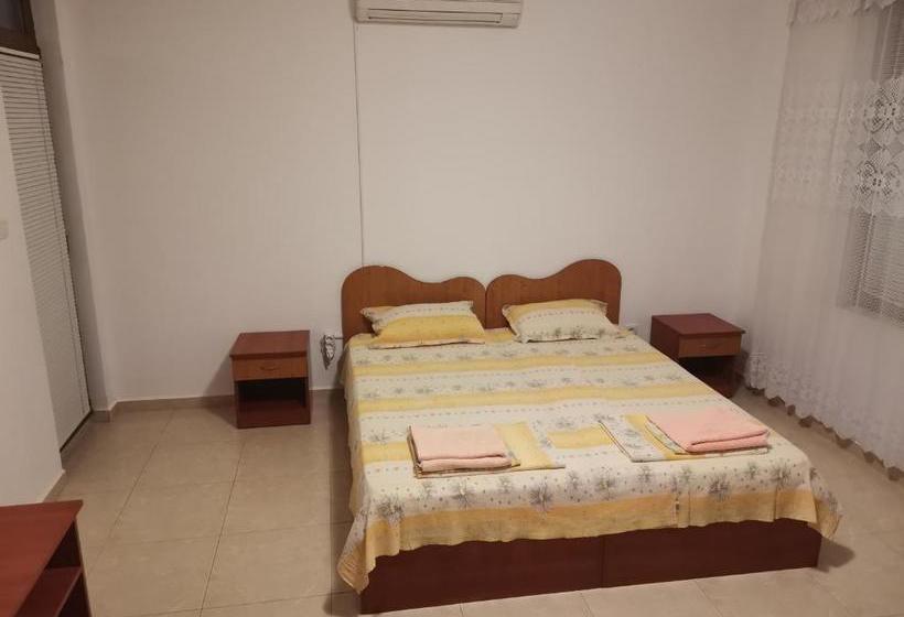 펜션 къща за гости кадиеви