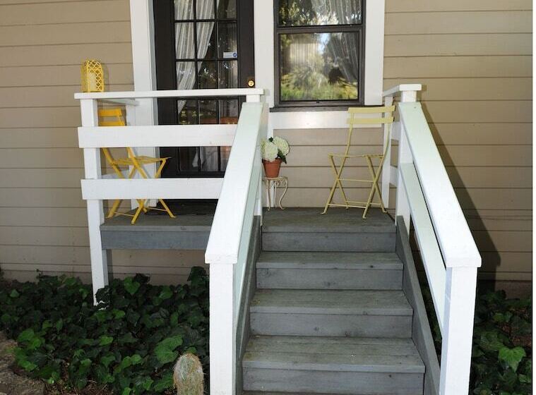 הוסטל The Giraffe