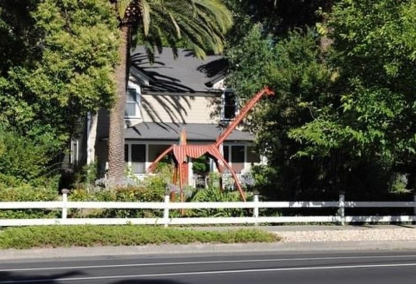 הוסטל The Giraffe