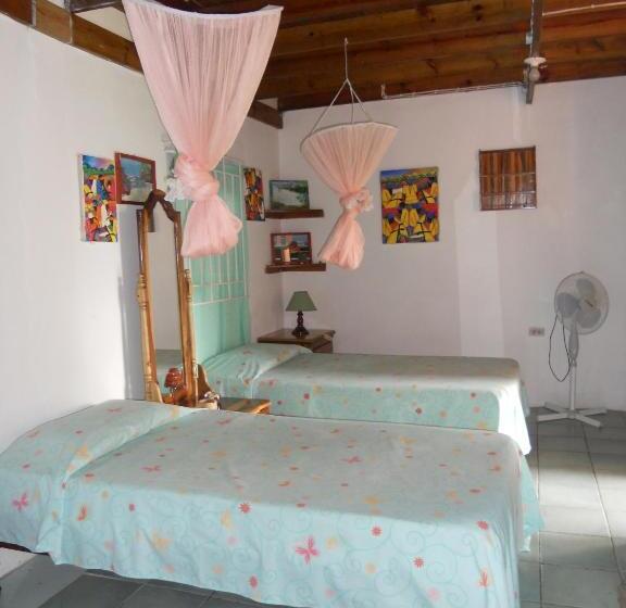 پانسیون Drapers San Guest House