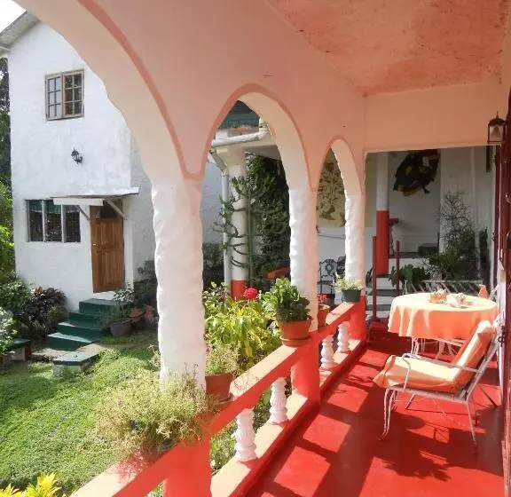 پانسیون Drapers San Guest House