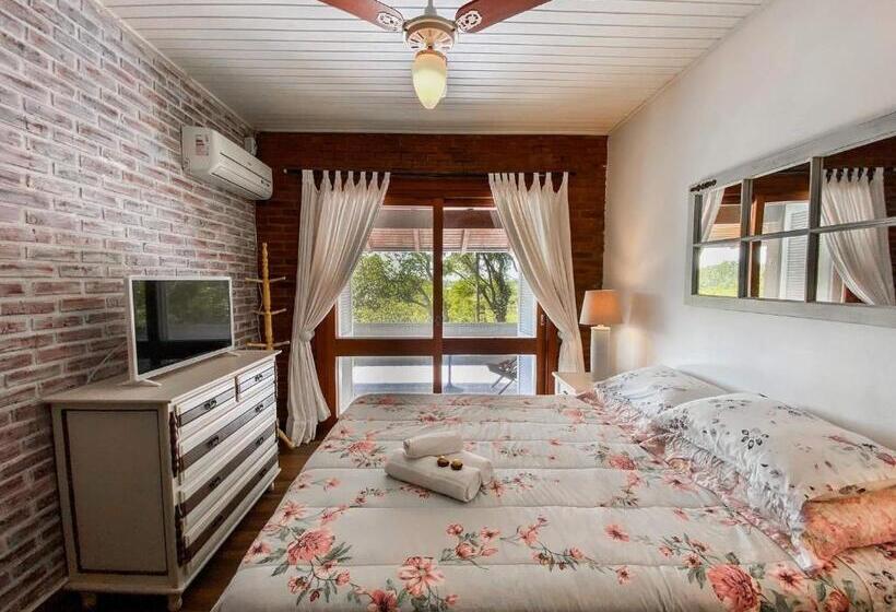 Pensjonat Morada Das Bromelias