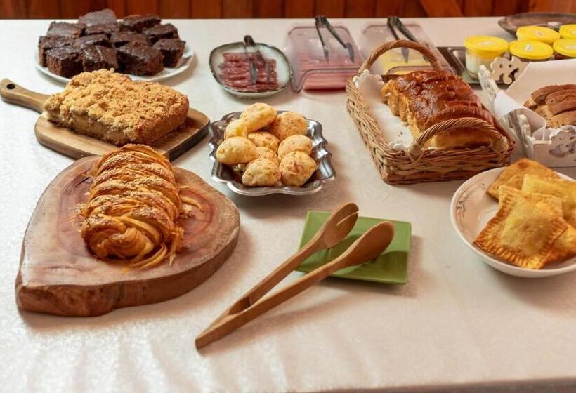 Pensjonat Morada Das Bromelias