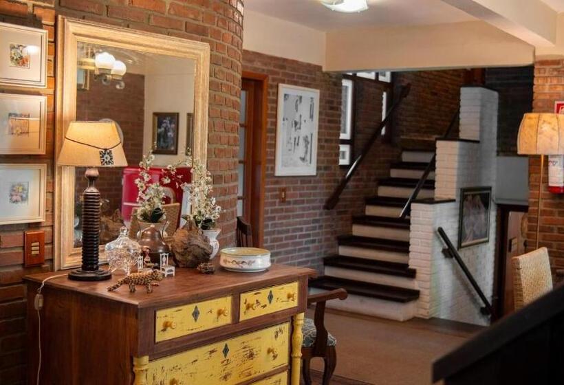 Pensjonat Morada Das Bromelias