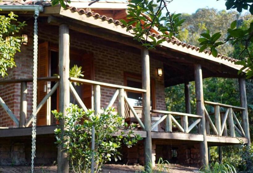 Pensjonat Morada Das Bromelias