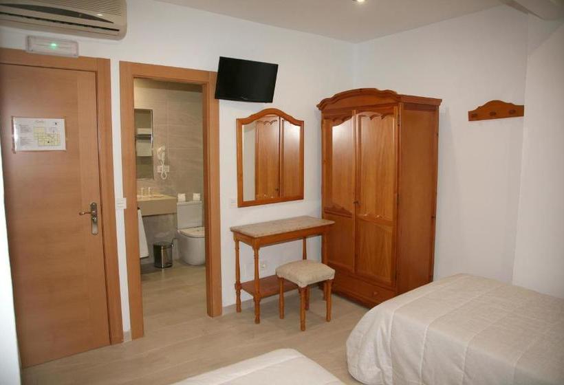 פנסיון Hostal Restaurante Grela