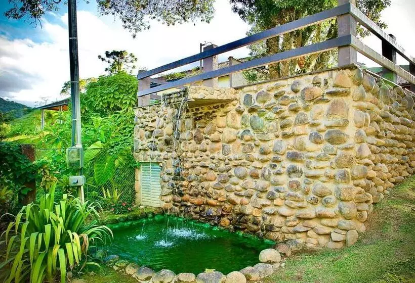 Majatalo Pousada Recanto Dos Pássaros